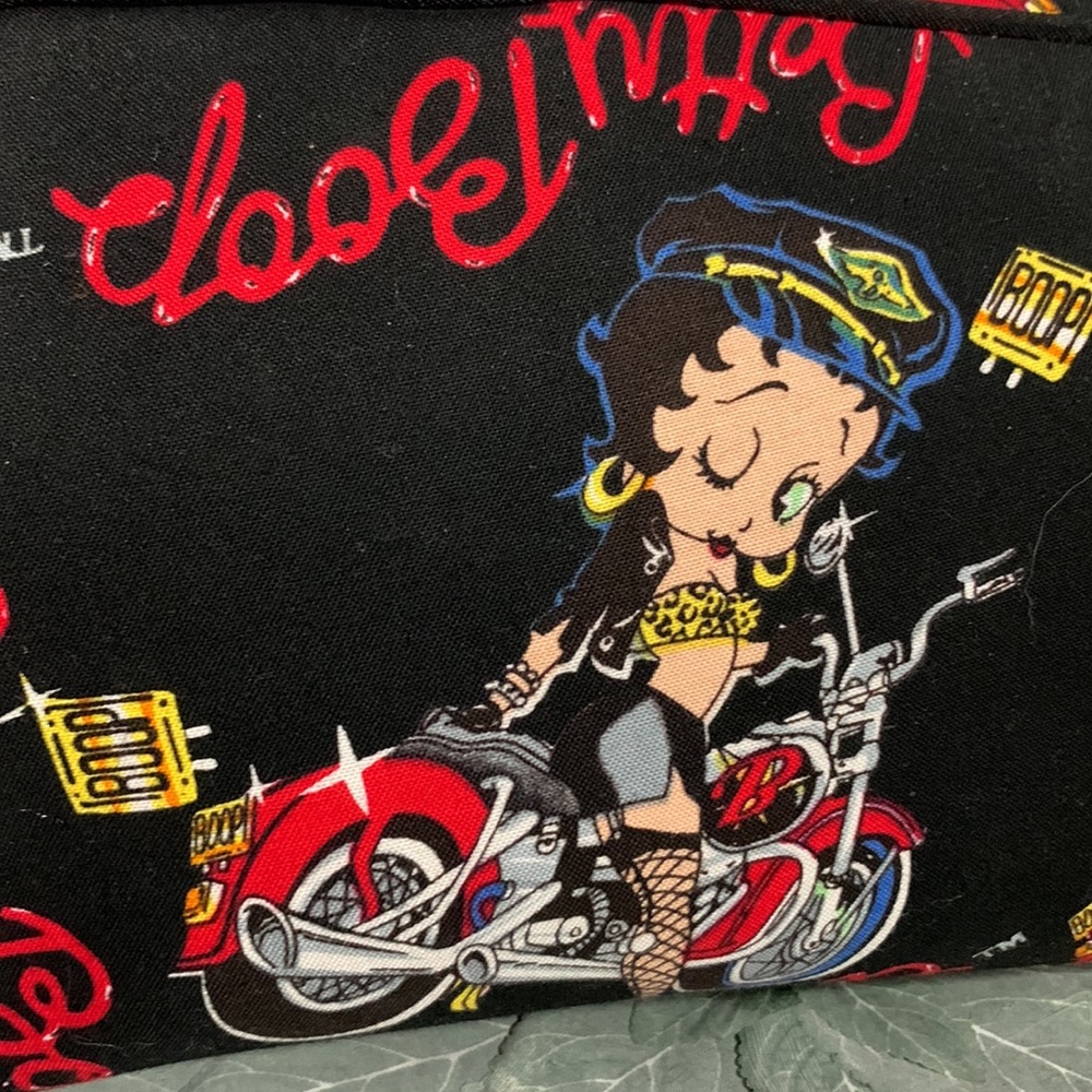 BETTY BOOP Handbag.